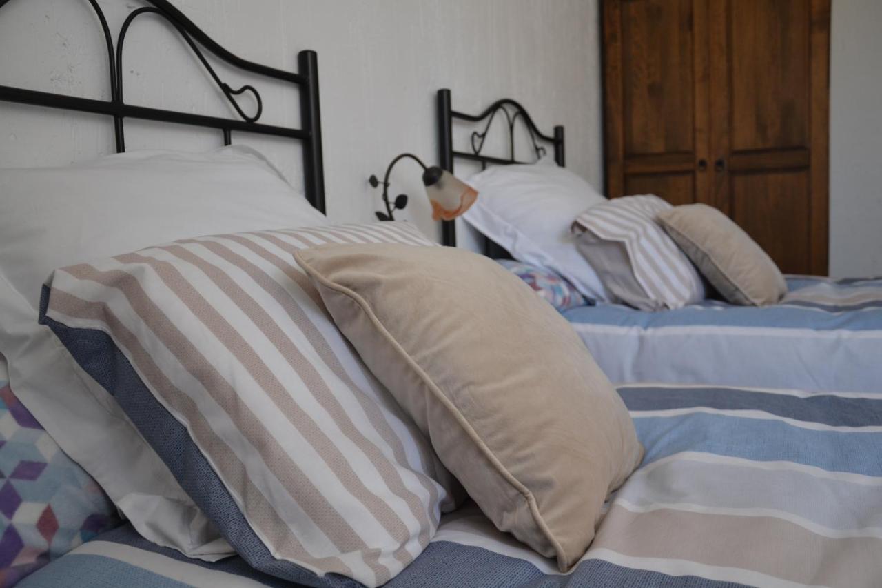 Apartamentos La Sierra Villalba de la Sierra Eksteriør bilde
